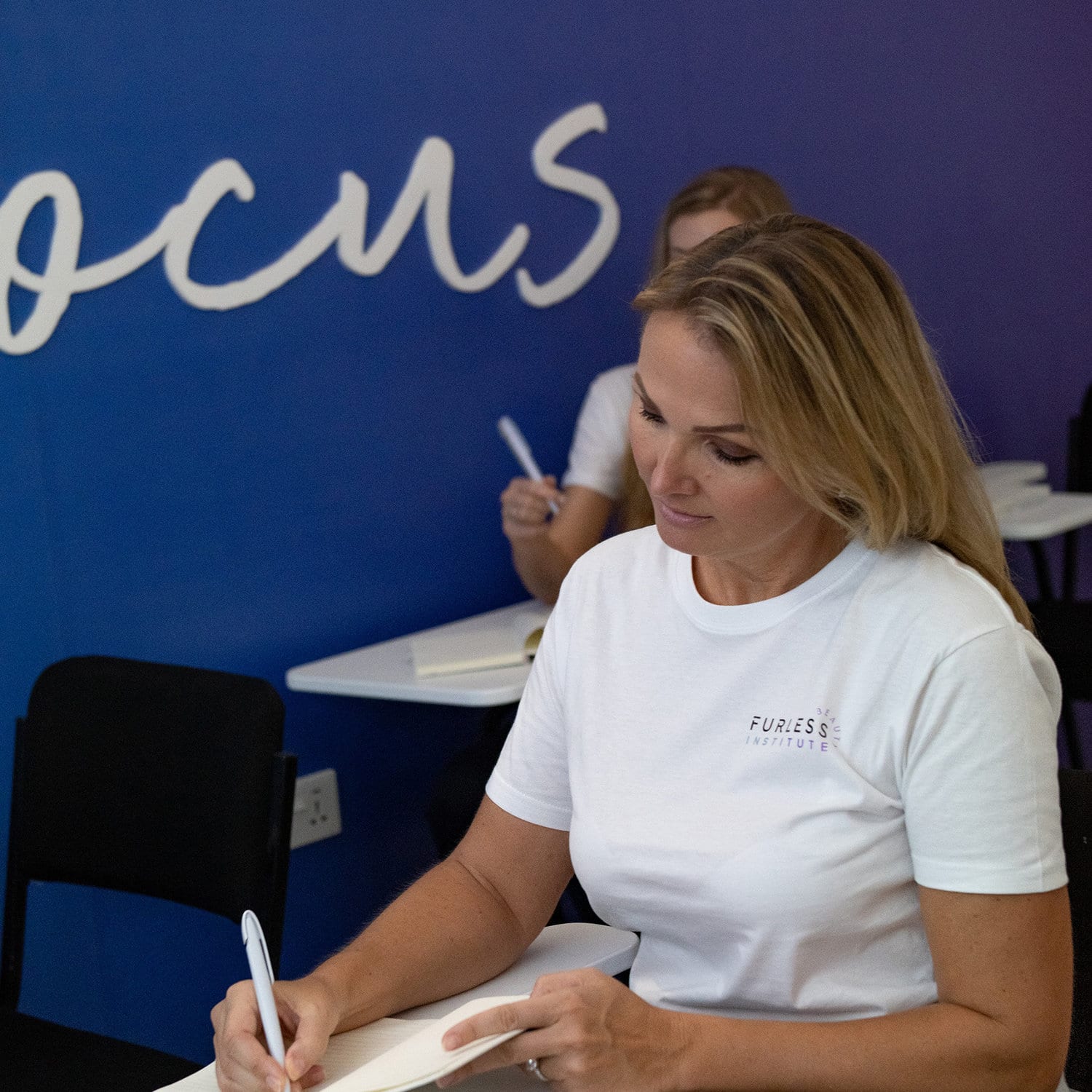 How to Obtain a Beauty Therapy DHA License in Dubai
